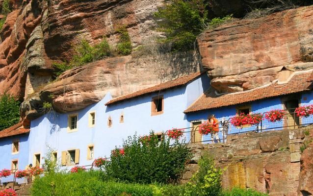 The best of one day trip from Paris; the troglodyte habitat in France